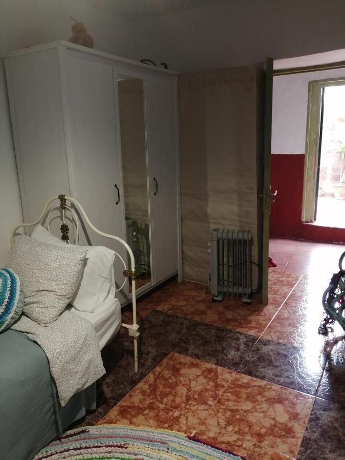 Ecoartejeda Cave House Guest House ภายนอก รูปภาพ