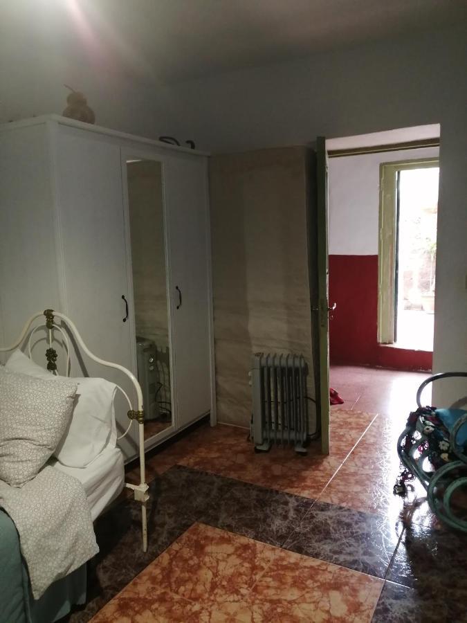 Ecoartejeda Cave House Guest House ภายนอก รูปภาพ